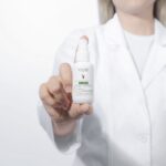Vichy Capital Soleil UV-Clear SPF50+ Λεπτόρρευστο Αντηλιακό Προσώπου Κατά των Ατελειών & της Λιπαρότητας, 40ml - Image 3