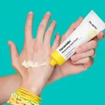 Dr.Jart+ Ceramidin Moisturizing Hand Cream Ενυδατική Κρέμα που Μαλακώνει την Επιδερμίδα & Ανακουφίζει από το Αίσθημα Ξηρότητας 100ml - Image 3