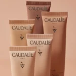 Caudalie Vinocrush Skin Tint Shade 2 Light Ενυδατική Κρέμα Προσώπου με Χρώμα, 30ml - Image 2