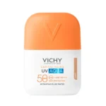 Vichy Capital Soleil UV Aqua Λεπτόρρευστο Ενυδατικό Αντηλιακό Προσώπου με Χρώμα Light SPF50, 50ml