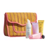 Caudalie Essentials x Maria De La Orden Promo Vinoclean Αφρός Καθαρισμού Προσώπου, 50ml & Vinohydra Ενυδατικό Τζελ, 15ml & Vinosun Αντηλιακή Κρέμα SPF50+, 20ml & Ange des Vignes Αφρόλουτρο, 30ml & Νεσεσέρ, 1σετ